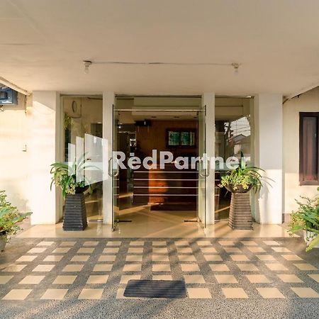 Cherry Pink Hotel Medan Mitra Reddoorz Luaran gambar