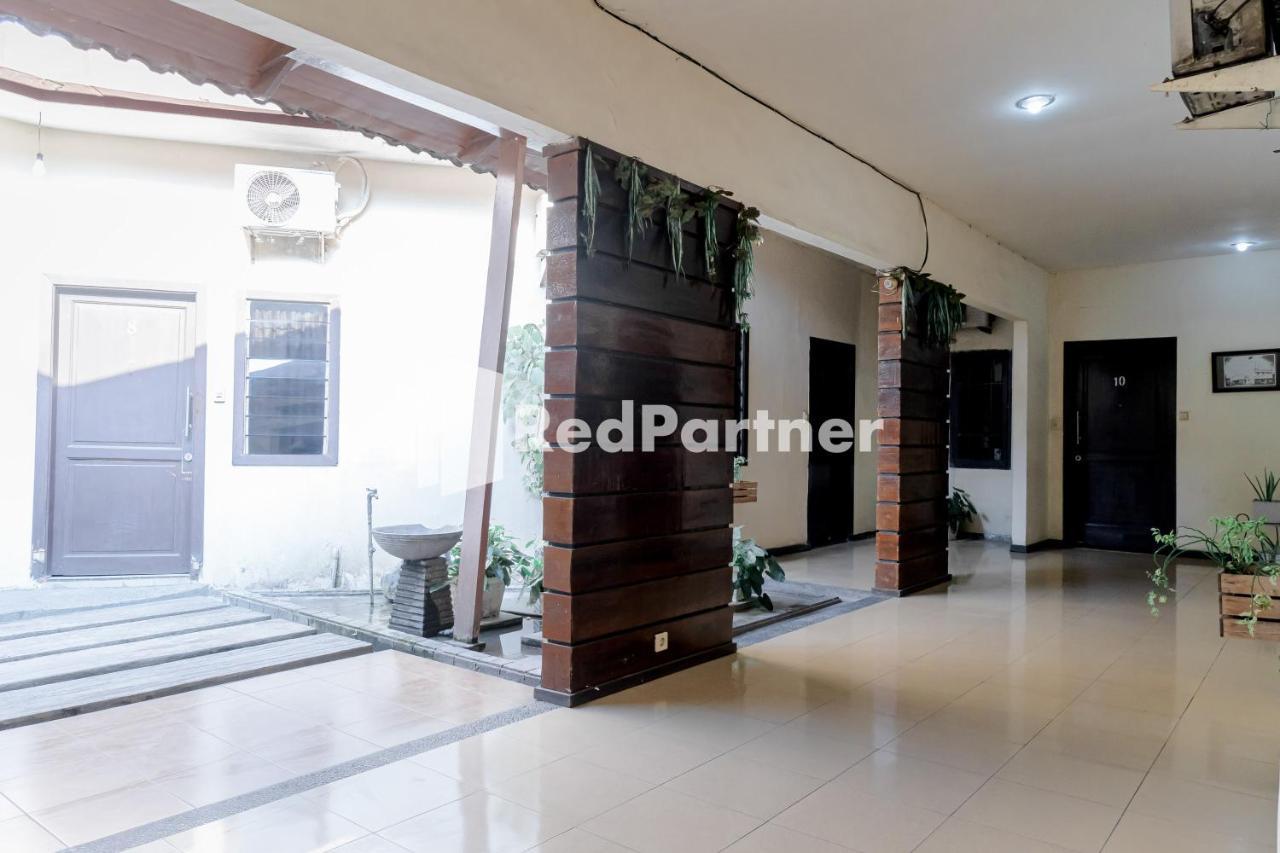 Cherry Pink Hotel Medan Mitra Reddoorz Luaran gambar