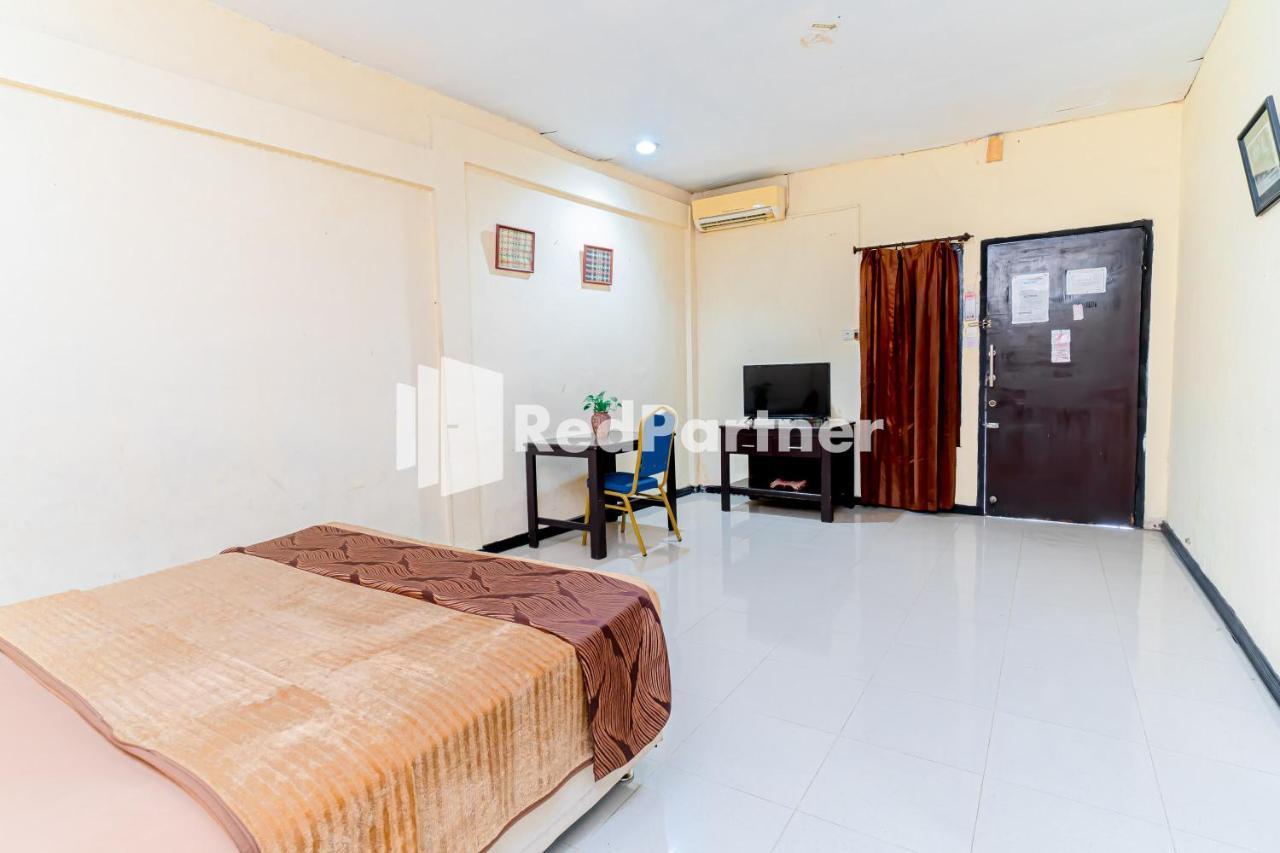 Cherry Pink Hotel Medan Mitra Reddoorz Luaran gambar